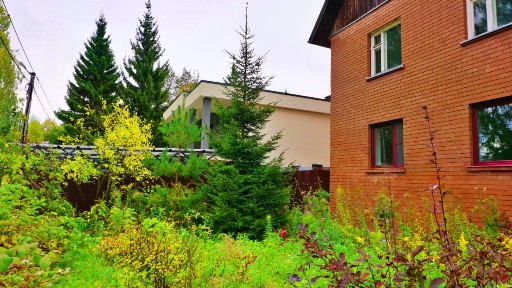Продается 4-этажный дом, 327 м²