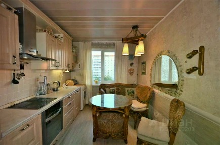 Продается 2-комн. квартира, 65 м²