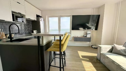 Продается 2-комн. квартира, 58 м²
