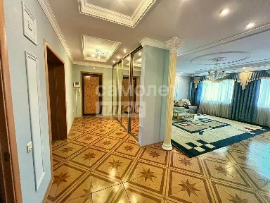 Продается 4-комн. квартира, 177,5 м²