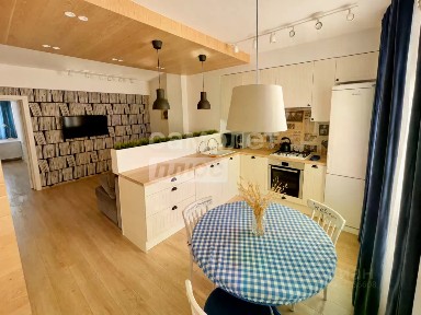 Продается 2-комн. квартира, 66,7 м²
