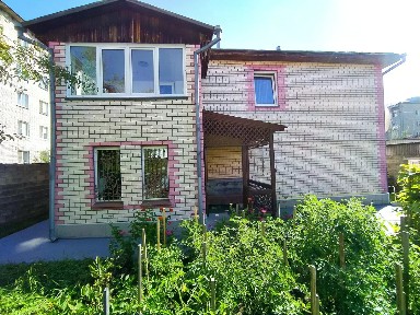 Продается 3-этажный коттедж, 287 м²