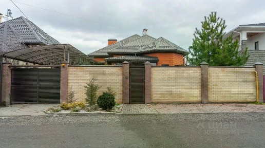 Продается 2-этажный дом, 190 м²