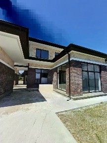 Продается 2-этажный дом, 272 м²