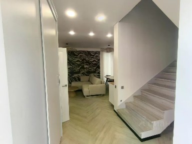 Сдается 2-этажный коттедж, 120 м²