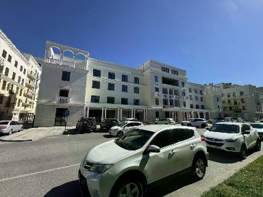 Продается 5-комн. квартира, 309 м²