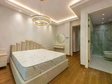 Продается 3-комн. квартира, 140 м²