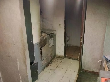 Продается 1/2 часть 1-этажного дома, 89 м²