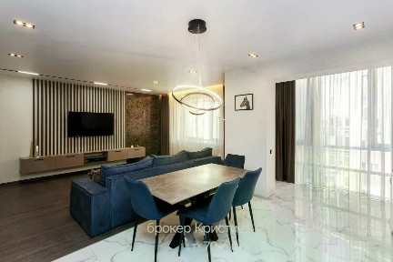 Продается 3-комн. квартира, 112,8 м²