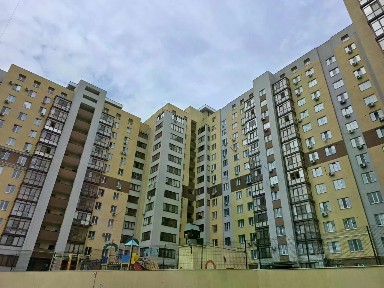 Продается 4-комн. квартира, 152 м²