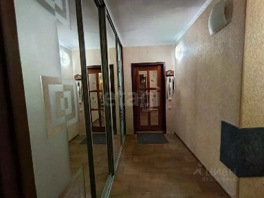 Продается 3-комн. квартира, 65 м²
