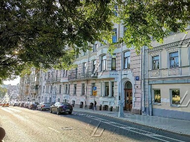 Москва, ЦАО, р-н Мещанский, Рождественский бул., 9С1