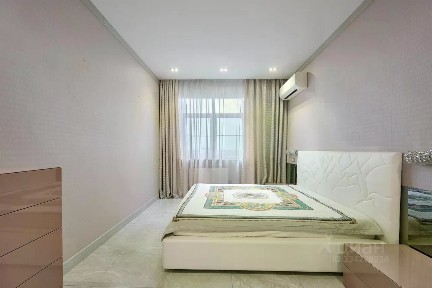 Продается 2-комн. квартира, 77,4 м²