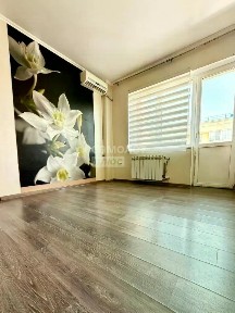 Продается 2-комн. квартира, 56 м²
