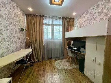 Продается 4-комн. квартира, 104 м²