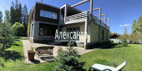 Сдается 2-этажный коттедж, 370 м²