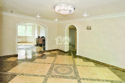Продается 4-комн. квартира, 96,8 м²