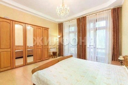 Продается 4-комн. квартира, 108,1 м²