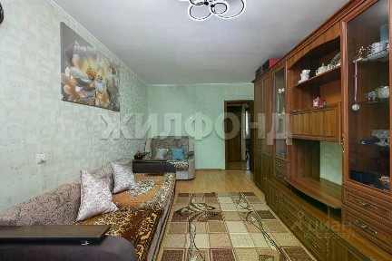 Новосибирская область, Новосибирск, р-н Кировский, мкр. Затулинский, ул. Петухова, 130