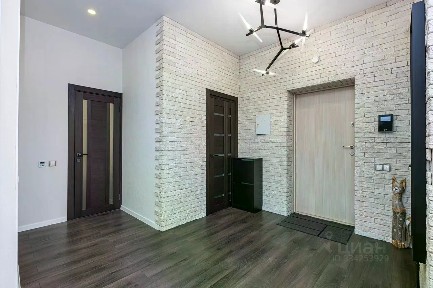 Продается 2-комн. квартира, 66 м²