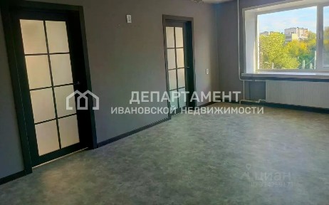 Продается 4-комн. квартира, 60 м²