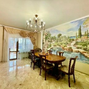 Продается 2-этажный дом, 299 м²