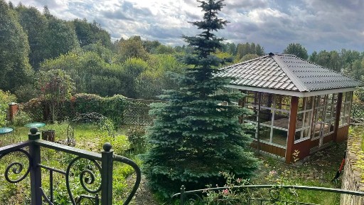 Сдается 2-этажный дом, 200 м²