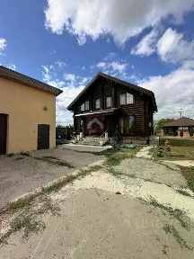 Продается 2-этажный дом, 180 м²