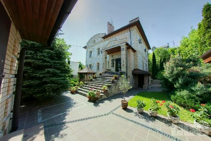 Продается 2-этажный коттедж, 341 м²