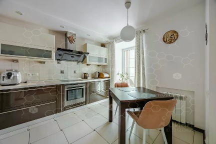 Сдается 4-комн. квартира, 133,3 м²
