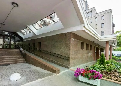 Продается 4-комн. квартира, 115 м²