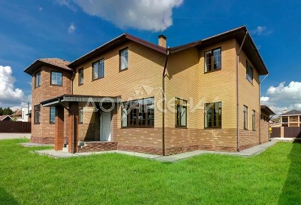 Продается 2-этажный дом, 424,4 м²
