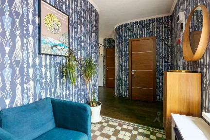 Продается 2-комн. квартира, 65 м²