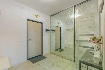 Продается 1-комн. квартира, 54,8 м²