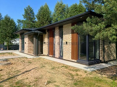 Продается 1-этажный дом, 179 м²