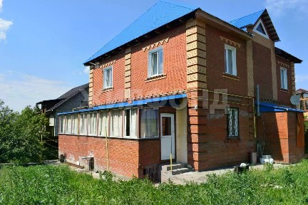 Продается 3-этажный коттедж, 271,5 м²