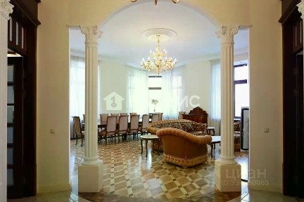 Сдается многокомнатная квартира, 330 м²