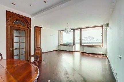 Сдается 4-комн. квартира, 145 м²