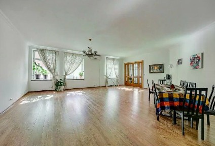Сдается 5-комн. квартира, 273 м²