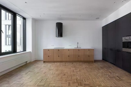 Сдаются 3-комн. апартаменты, 144 м²