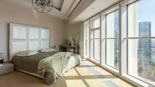 Сдаются 3-комн. апартаменты, 150 м²