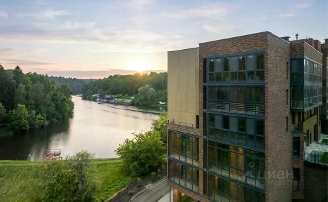 Продается 3-комн. квартира, 99,2 м²