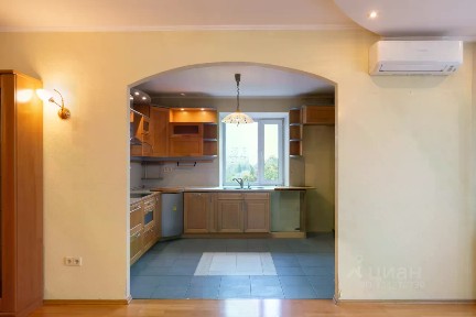 Продается 4-комн. квартира, 125 м²