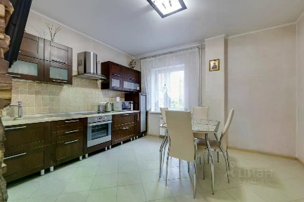 Продается 3-комн. квартира, 82 м²