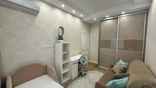Сдается 4-комн. квартира, 105 м²