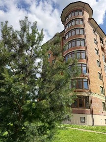 Продается квартира свободной планировки, 131,8 м²
