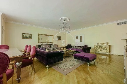 Сдается 4-комн. квартира, 225 м²