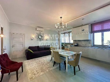 Продается 3-комн. квартира, 82 м²
