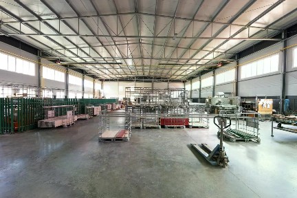 Продается помещение свободного назначения, 1 453 м²