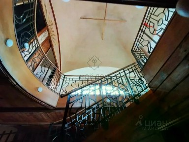 Продается 1/2 часть дома, 160 м²